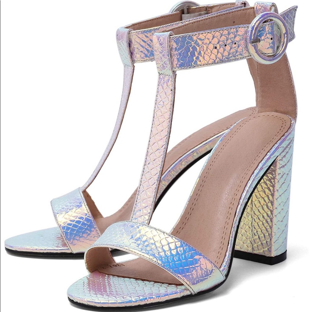 NWOT Women's T-Shaped Buckle Block Open Toe Heel Pump